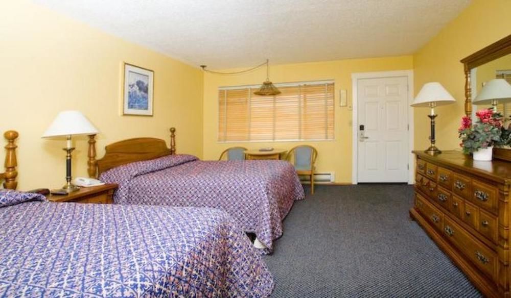 Surf Motel And Gardens Fort Bragg Exterior photo